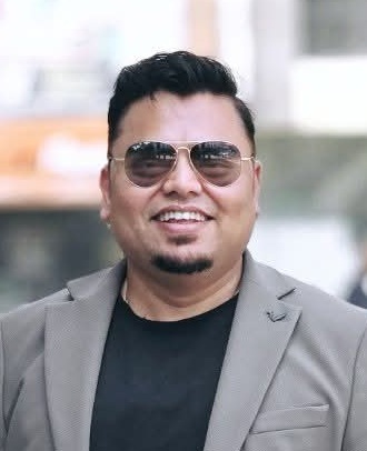 Portrait of Saurabh Churadiya, Associate Director of Architecture and Technical Program Manager
